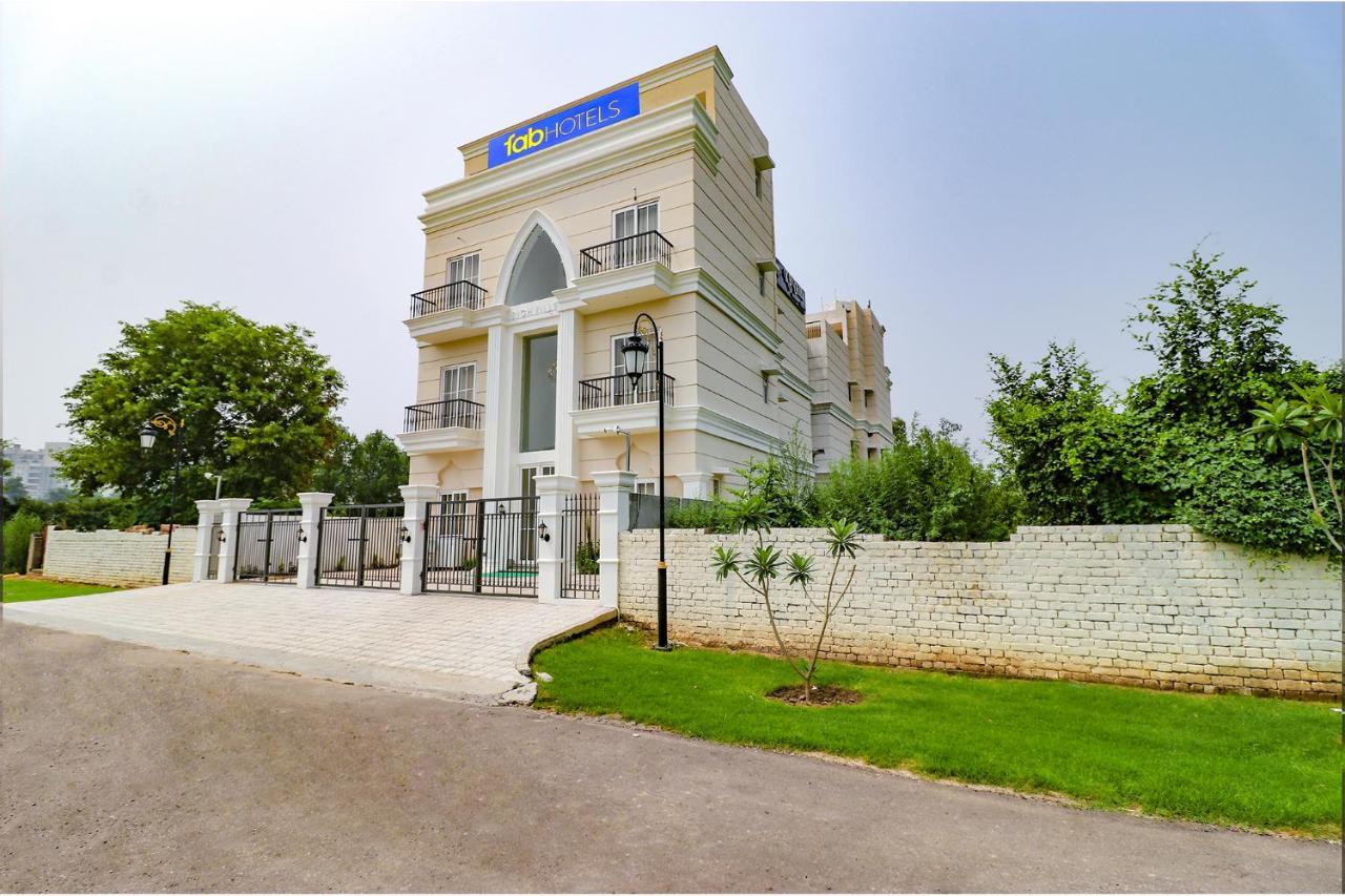 לודהיאנה Fabhotel K9 Villa מראה חיצוני תמונה