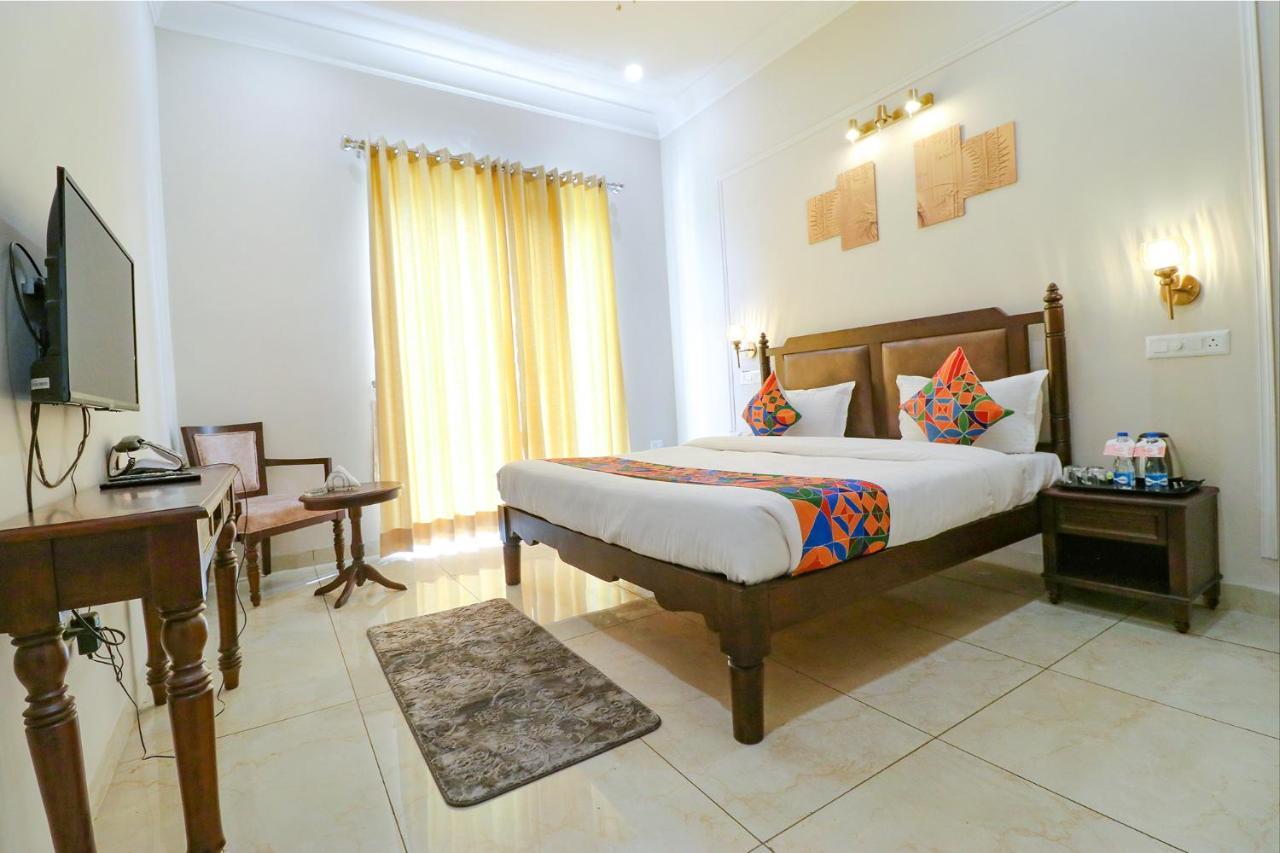לודהיאנה Fabhotel K9 Villa מראה חיצוני תמונה