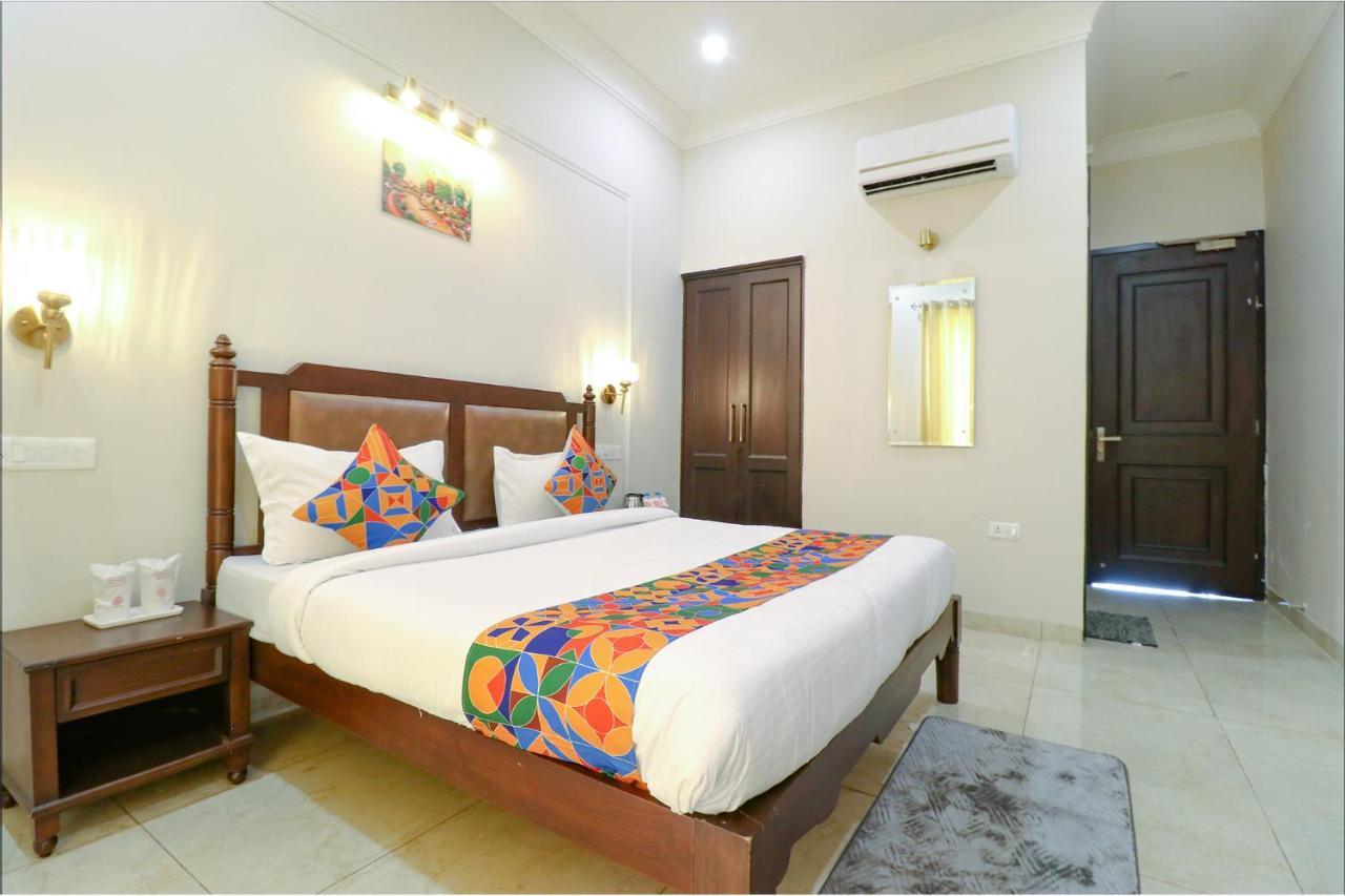 לודהיאנה Fabhotel K9 Villa מראה חיצוני תמונה