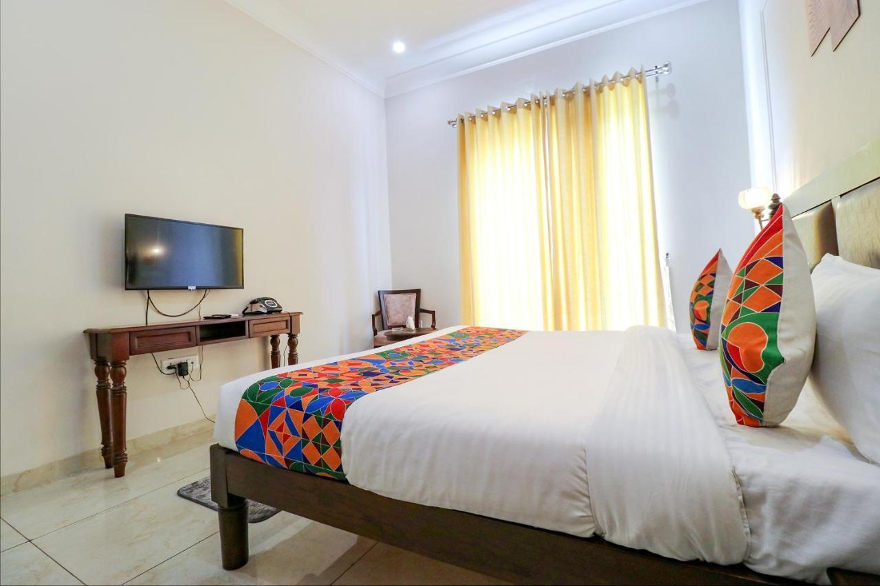 לודהיאנה Fabhotel K9 Villa מראה חיצוני תמונה